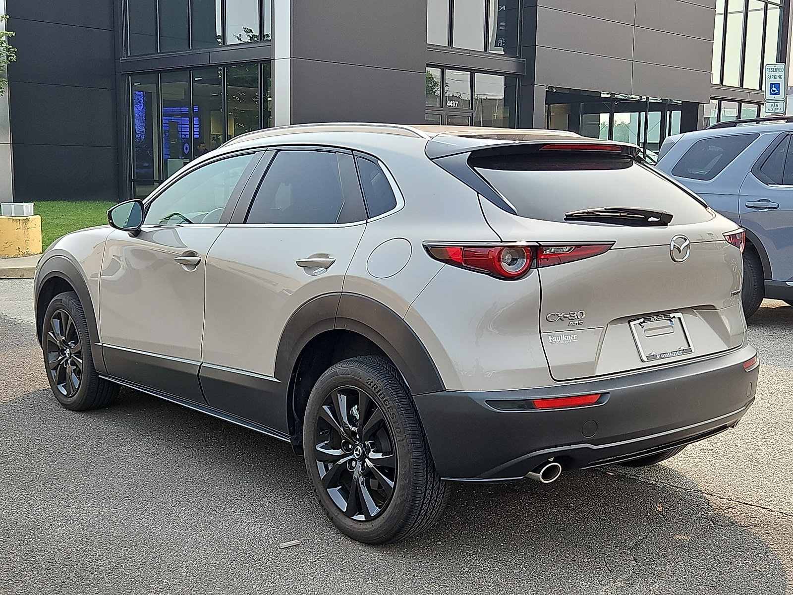 Used 2024 MAZDA CX-30 AWD 2.5 S w/ Select Sport Pkg image 4