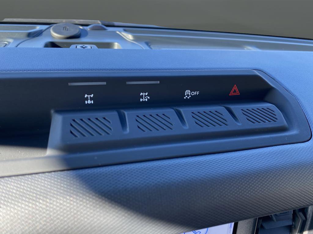 New 2025 Ford Bronco Big Bend w/ Black Diamond Package image 30