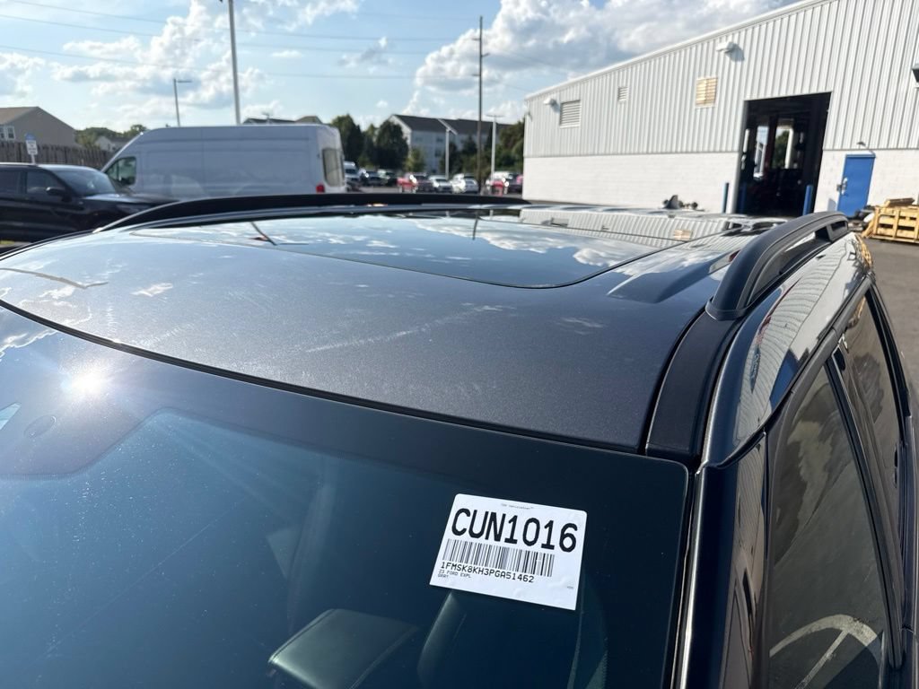 Used 2023 Ford Explorer ST-Line AWD/4WD image 3