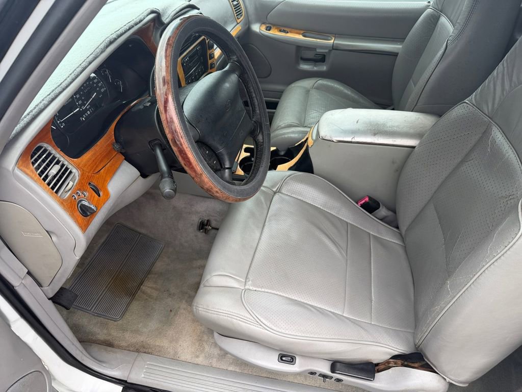 Used 1998 Ford Explorer Sport RWD image 10