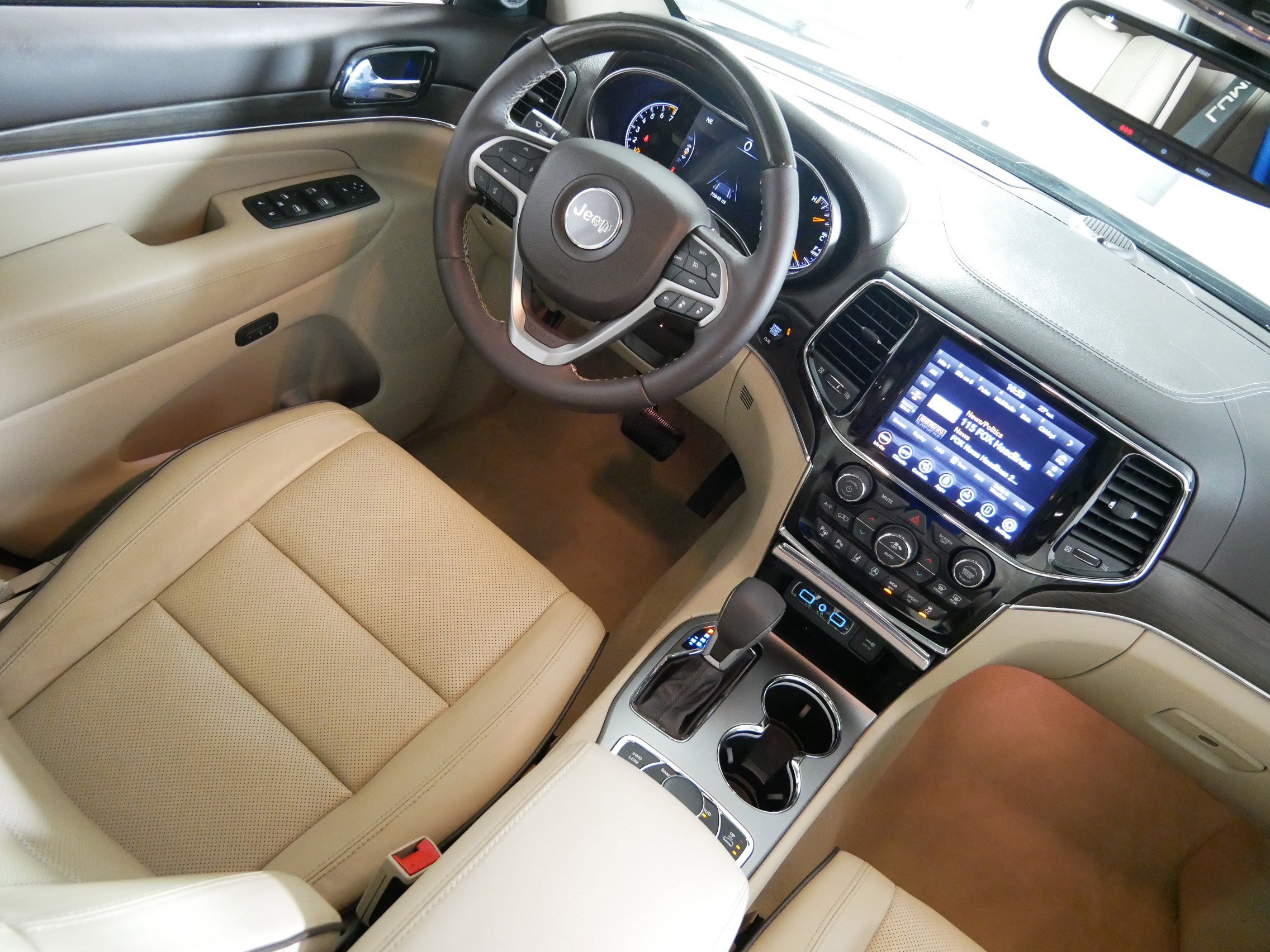 Used 2020 Jeep Grand Cherokee Overland image 9