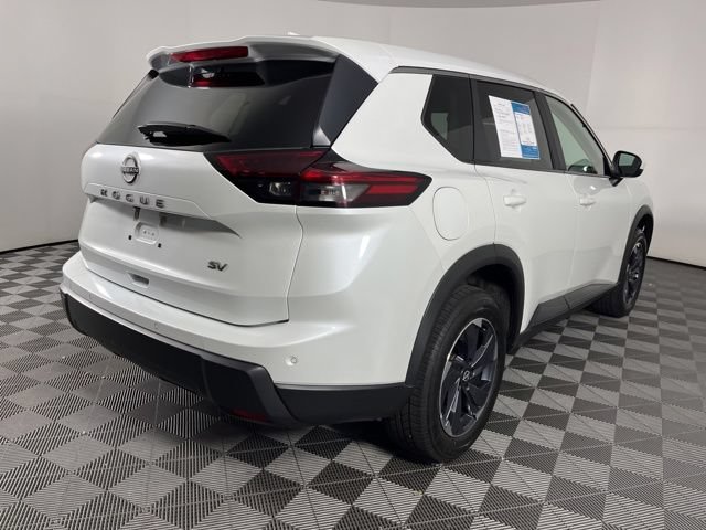 Used 2024 Nissan Rogue SV FWD image 12