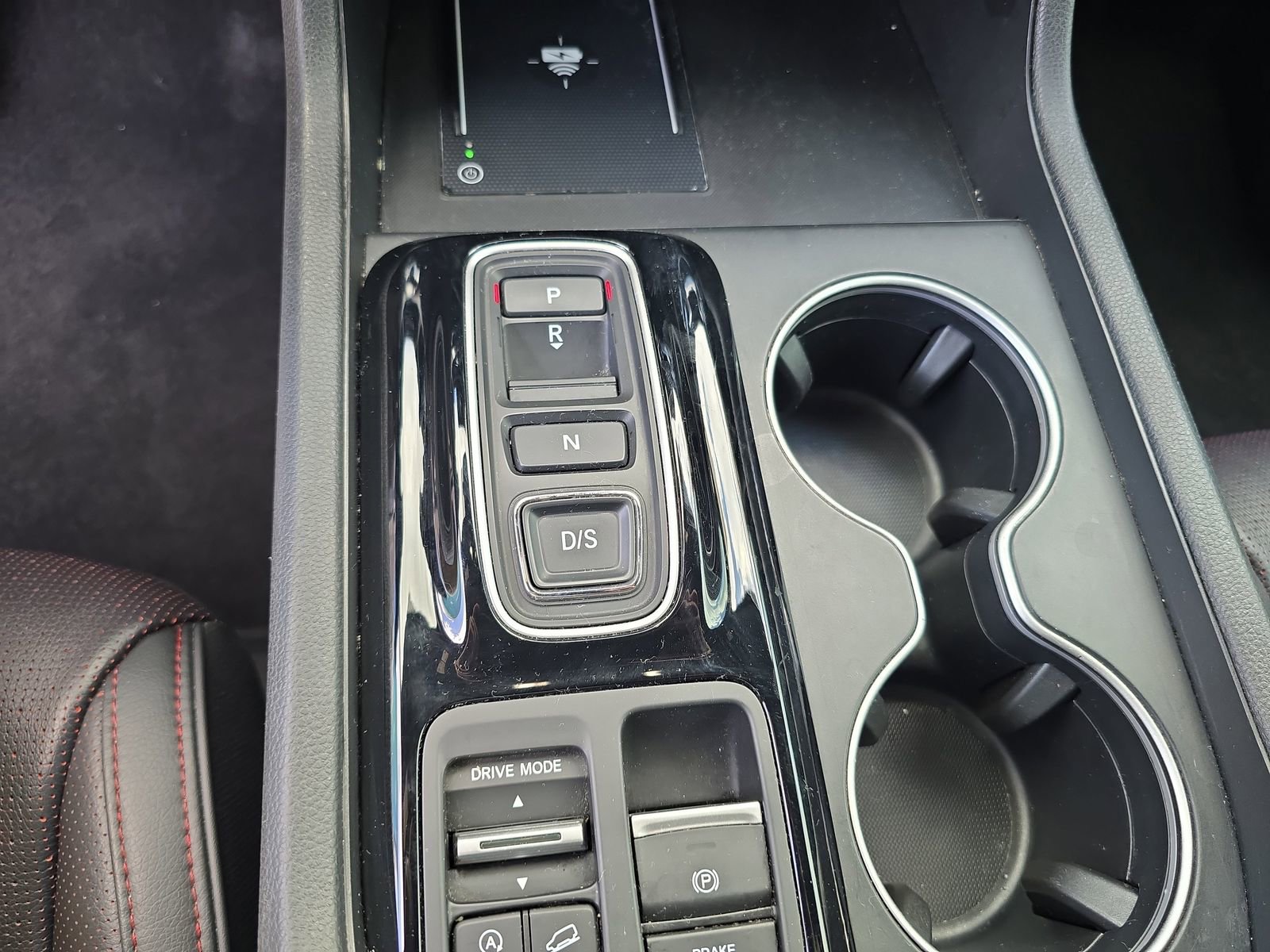 Certified 2025 Honda Pilot Black Edition image 23