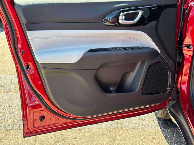 New 2026 Jeep Compass Limited AWD/4WD image 13