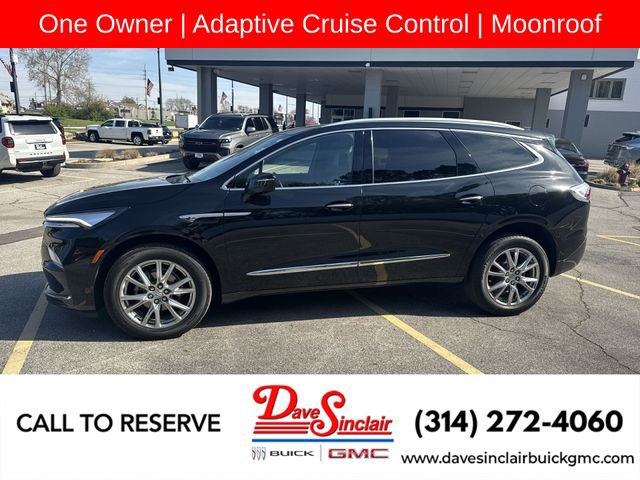 Used 2024 Buick Enclave Essence w/ Experience Buick Package AWD/4WD image 1