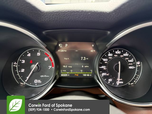 Used 2018 Alfa Romeo Stelvio AWD image 26