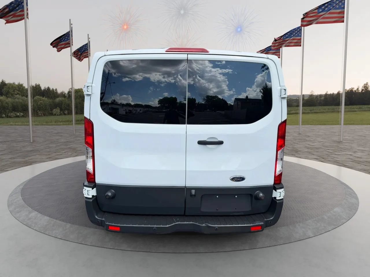 Used 2017 Ford Transit 350 XLT RWD image 10