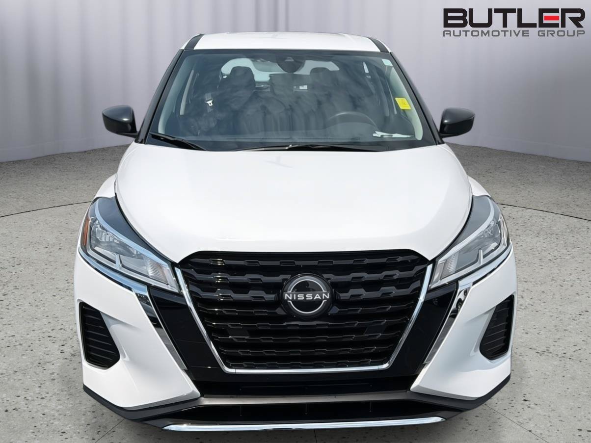 Used 2024 Nissan Kicks S FWD image 9