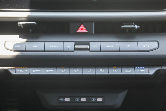 New 2027 Kia Seltos LX FWD image 6
