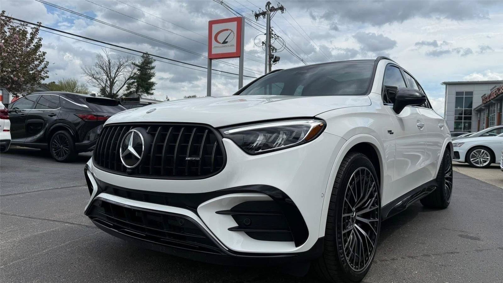 Used 2026 Mercedes-Benz GLC 43 AMG 4MATIC image 42