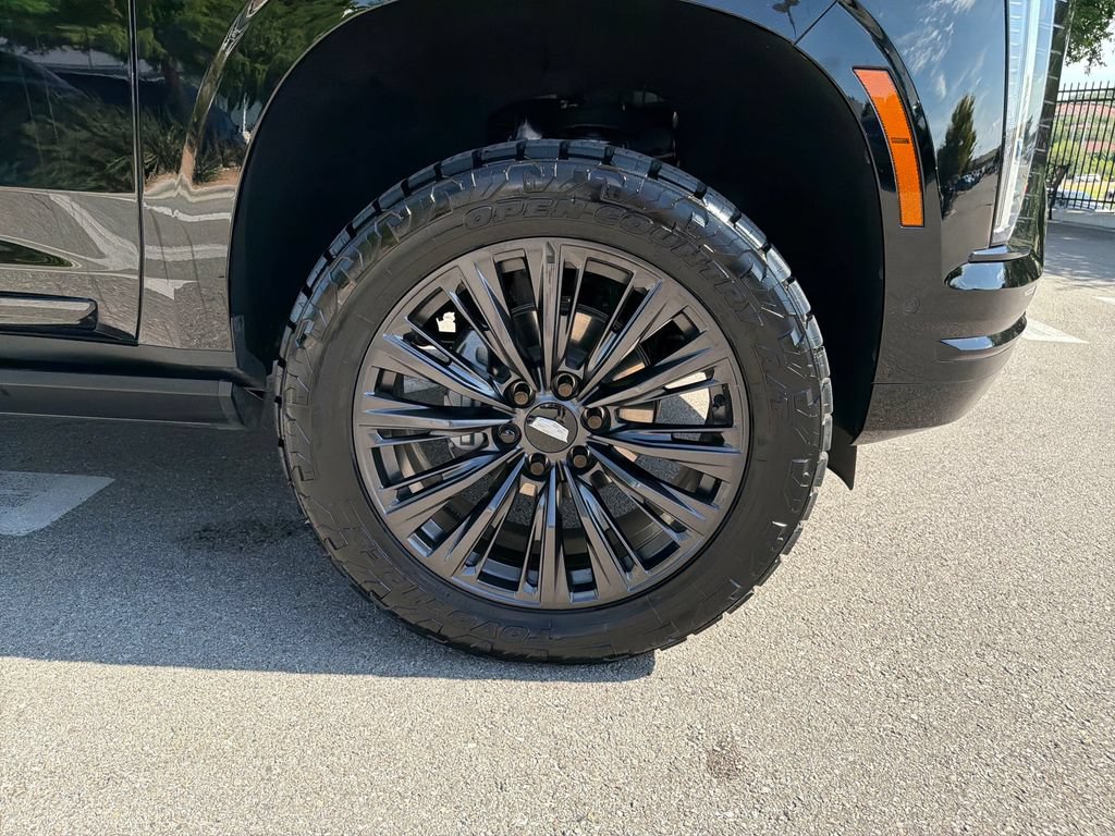 Certified 2025 Cadillac Escalade Sport w/ LPO, ONYX Package RWD image 18