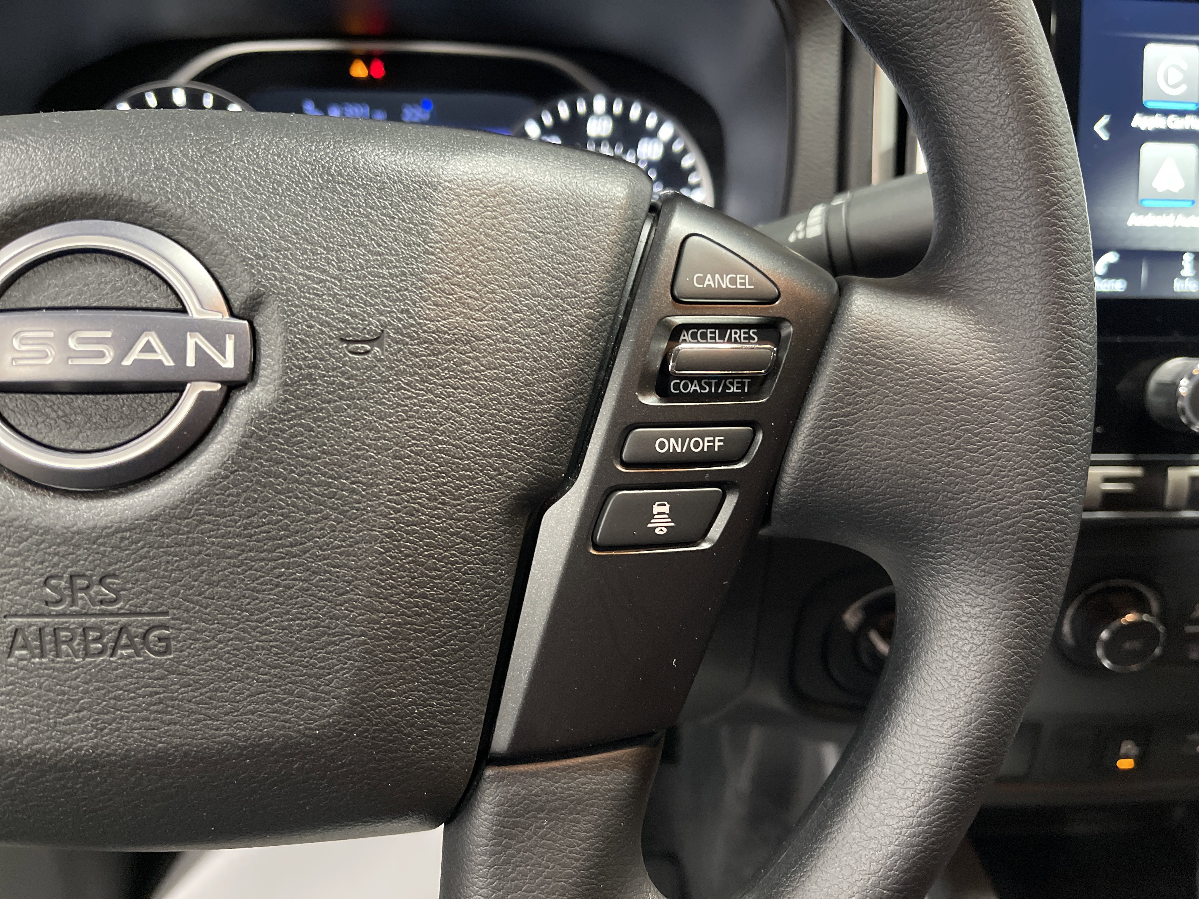 Used 2025 Nissan Frontier SV image 19