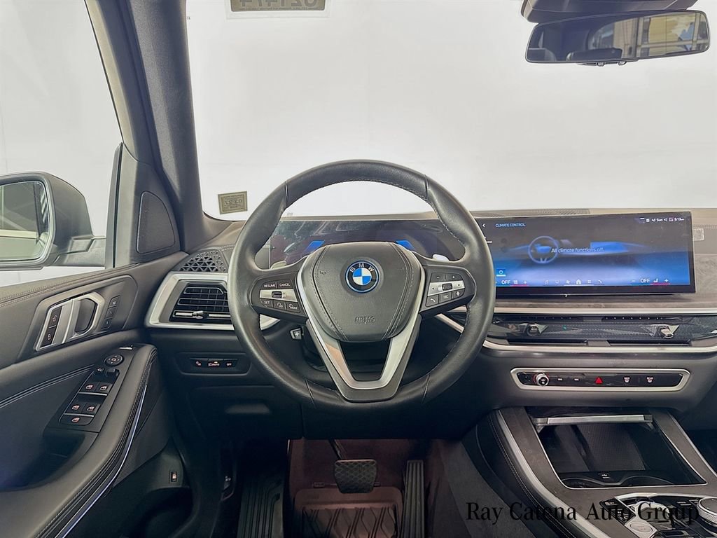 Used 2024 BMW X5 xDrive50e image 23