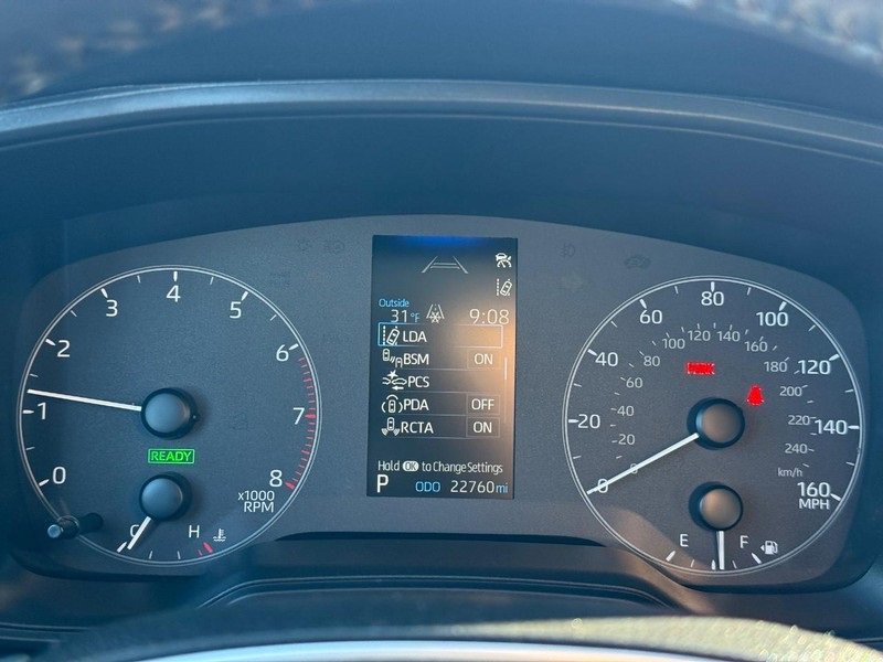 Used 2024 Toyota Corolla Cross SE w/ Moonroof Package image 22