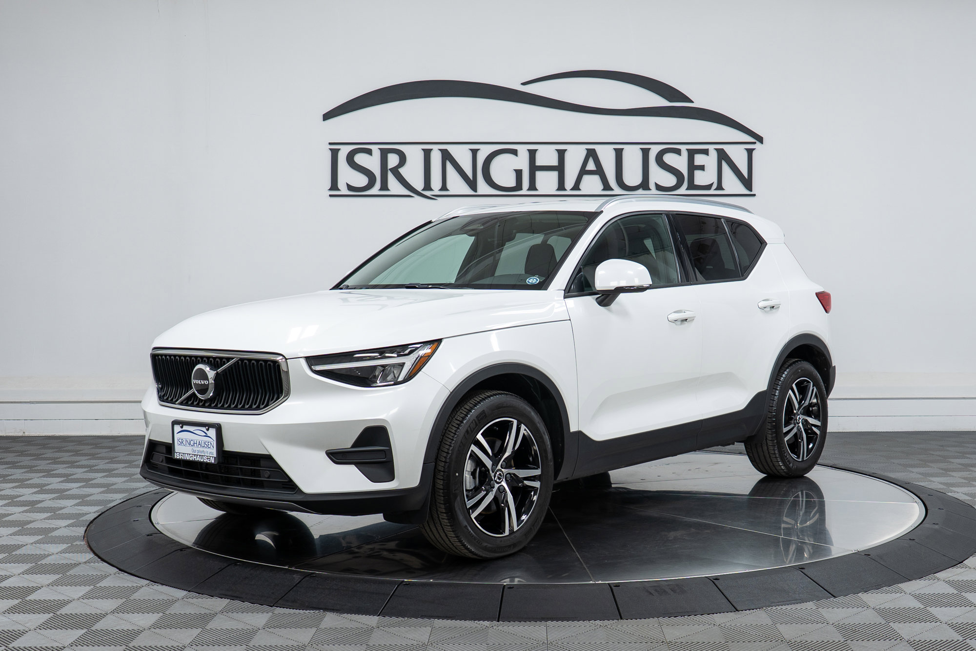 Used 2023 Volvo XC40 B5 Core w/ Convenience Package