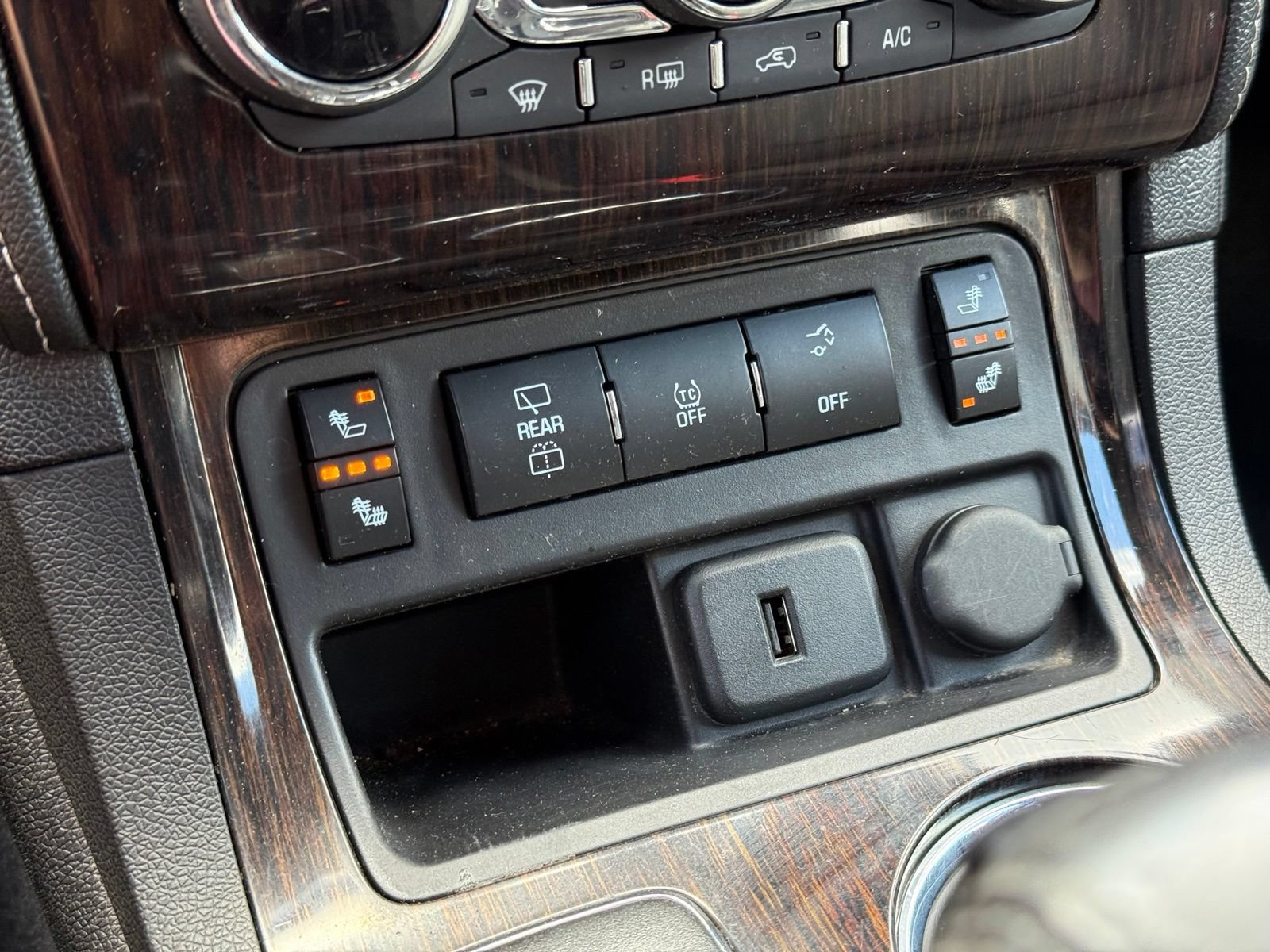 Used 2016 Chevrolet Traverse LT AWD/4WD image 21