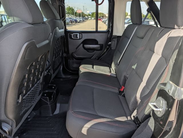 Used 2018 Jeep Wrangler Unlimited Rubicon w/ LED Lighting Group AWD/4WD image 27