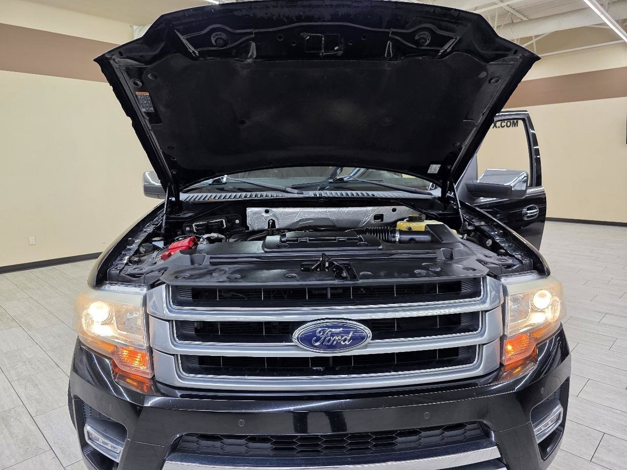 Used 2017 Ford Expedition Platinum RWD image 42