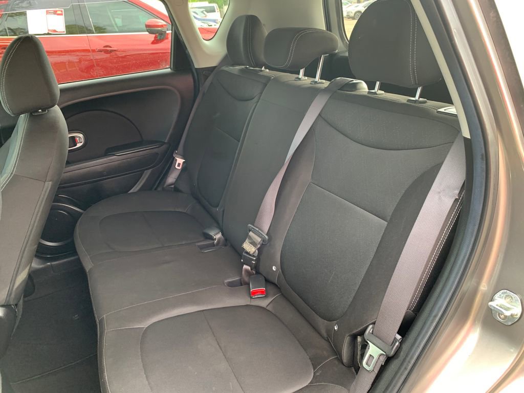 Used 2017 Kia Soul w/ Convenience Package image 18
