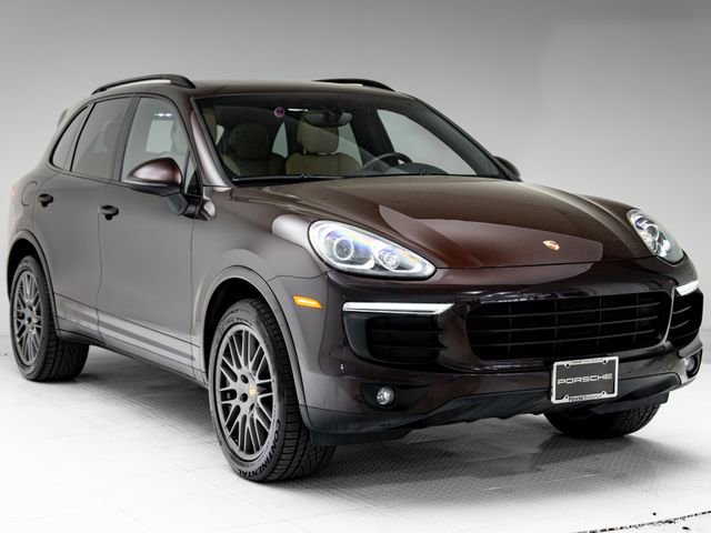 Used 2017 Porsche Cayenne Platinum Edition AWD/4WD image 33