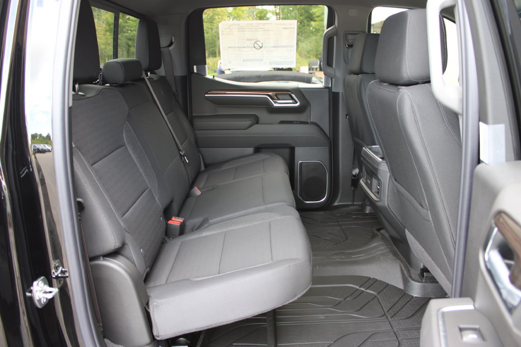 New 2026 Chevrolet Silverado 1500 LT w/ Safety Package AWD/4WD image 43