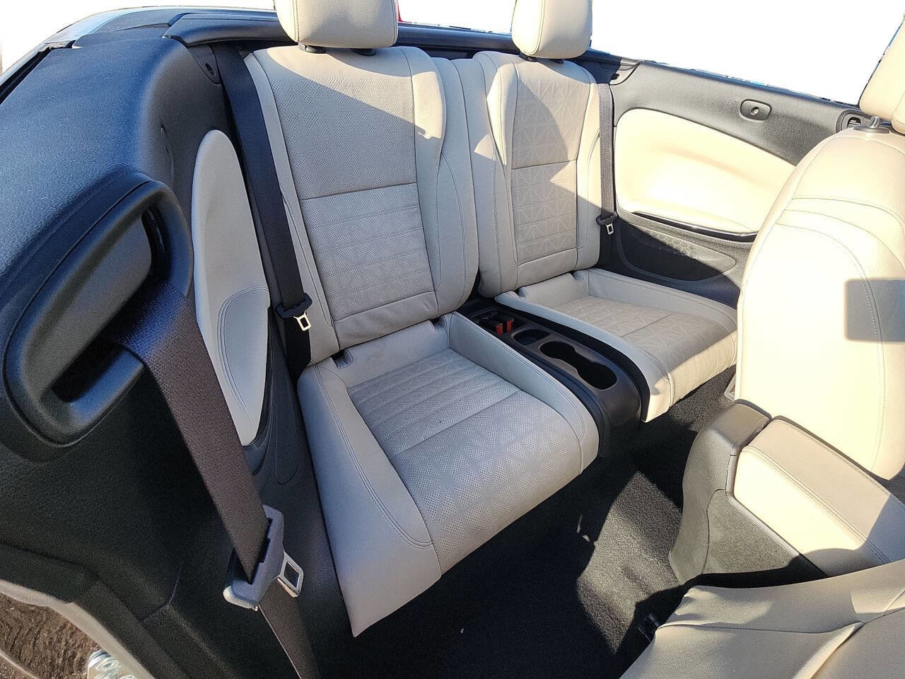 Used 2016 Buick Cascada Premium image 34