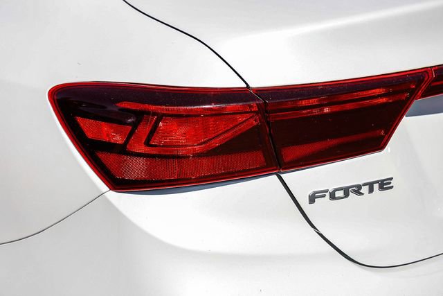Used 2023 Kia Forte LXS image 10