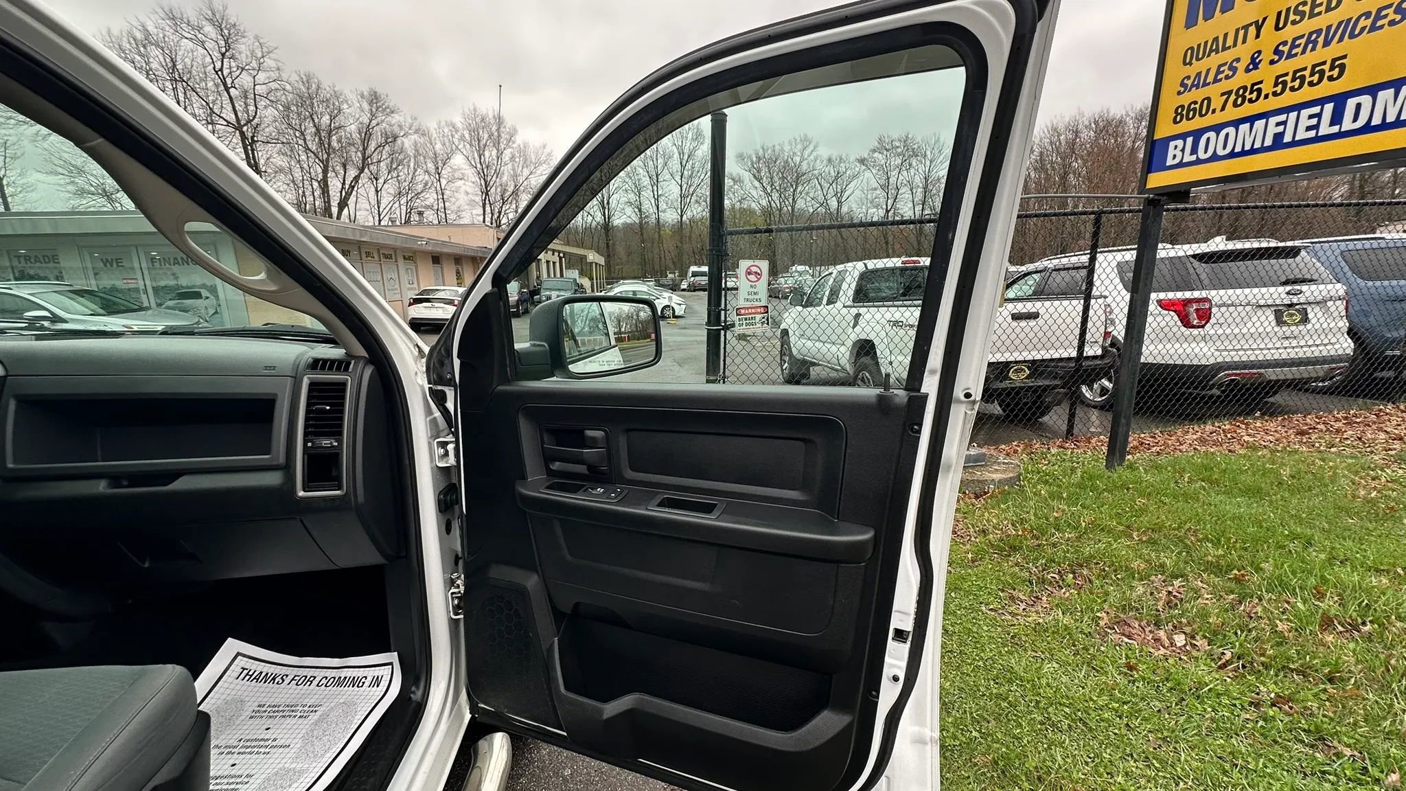 Used 2017 RAM 1500 Express image 34