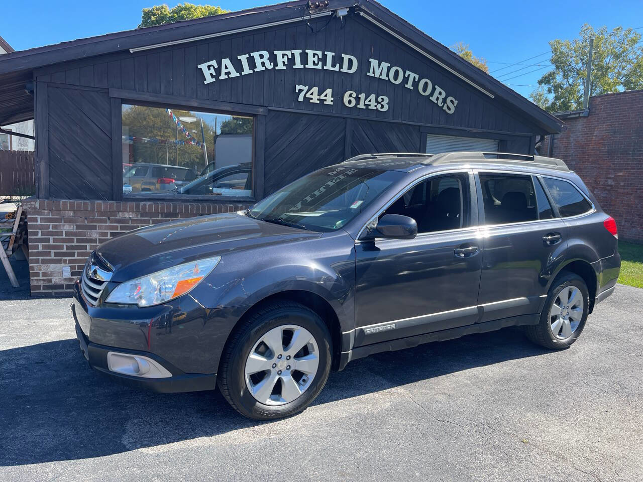Used 2010 Subaru Outback 2.5i Premium image 1