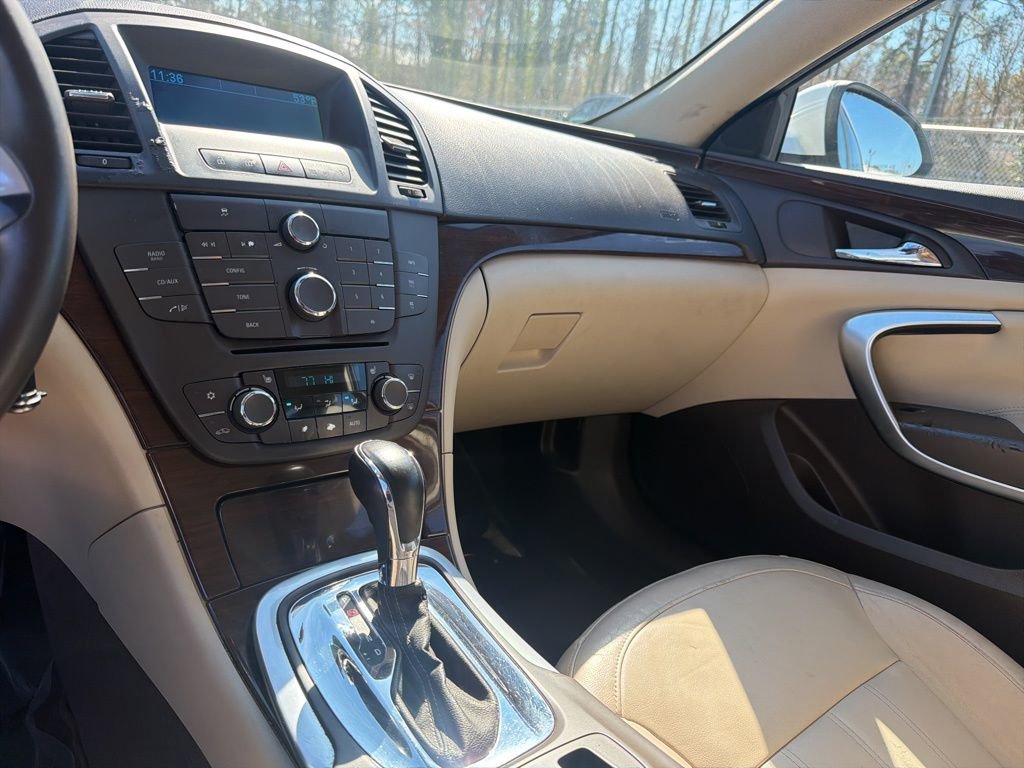 Used 2011 Buick Regal CXL w/ RL2 Preferred Equipment Group FWD image 18
