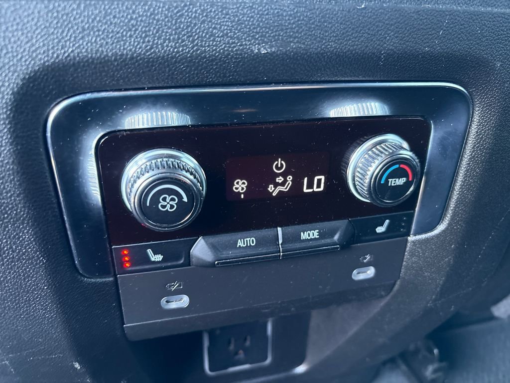 Certified 2024 GMC Yukon Denali RWD image 59