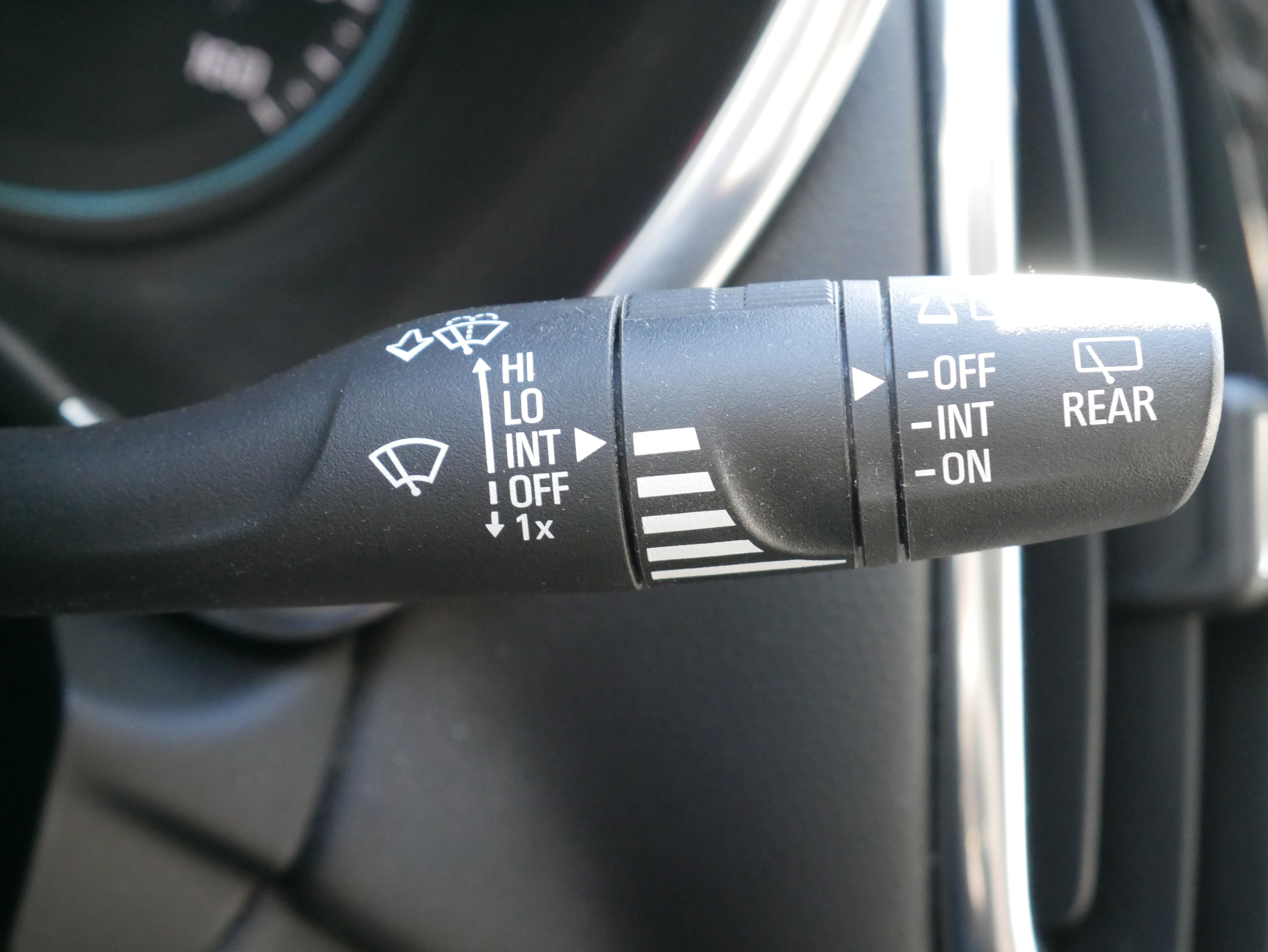 Certified 2023 Chevrolet Equinox LT image 25