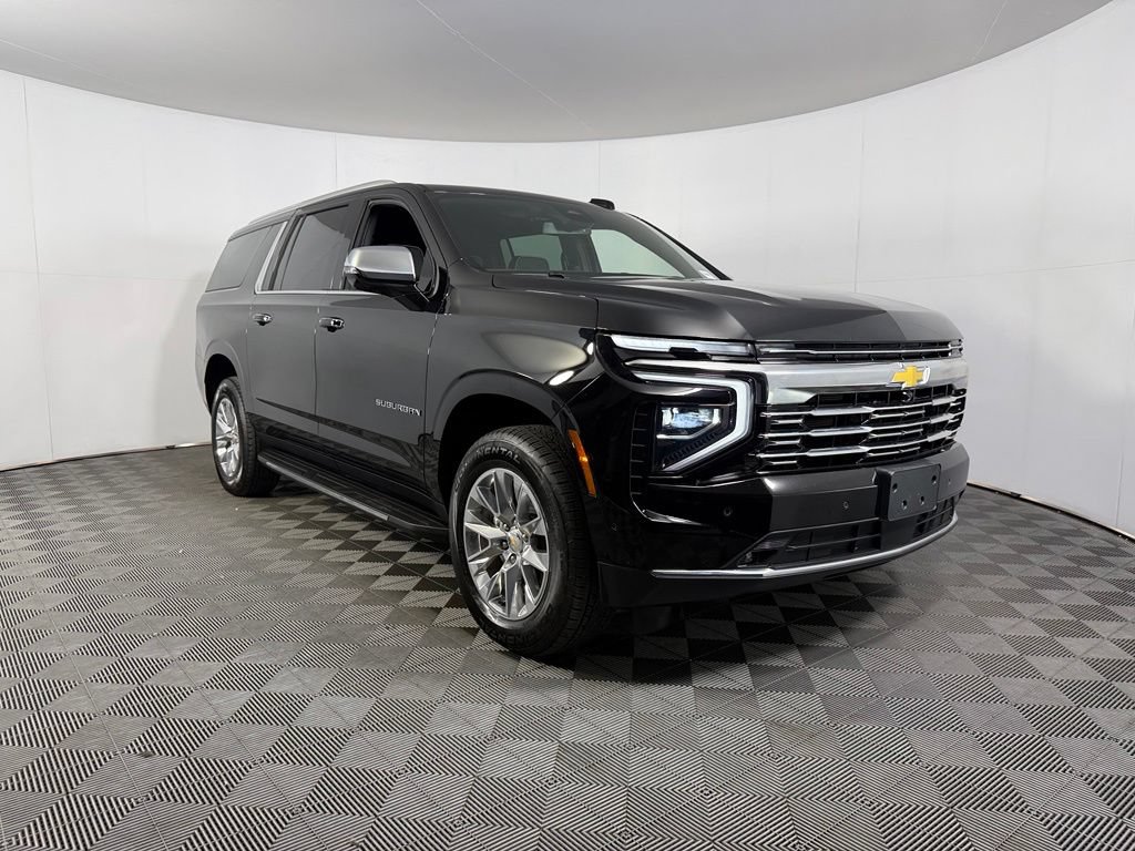 Used 2026 Chevrolet Suburban Premier AWD/4WD image 3