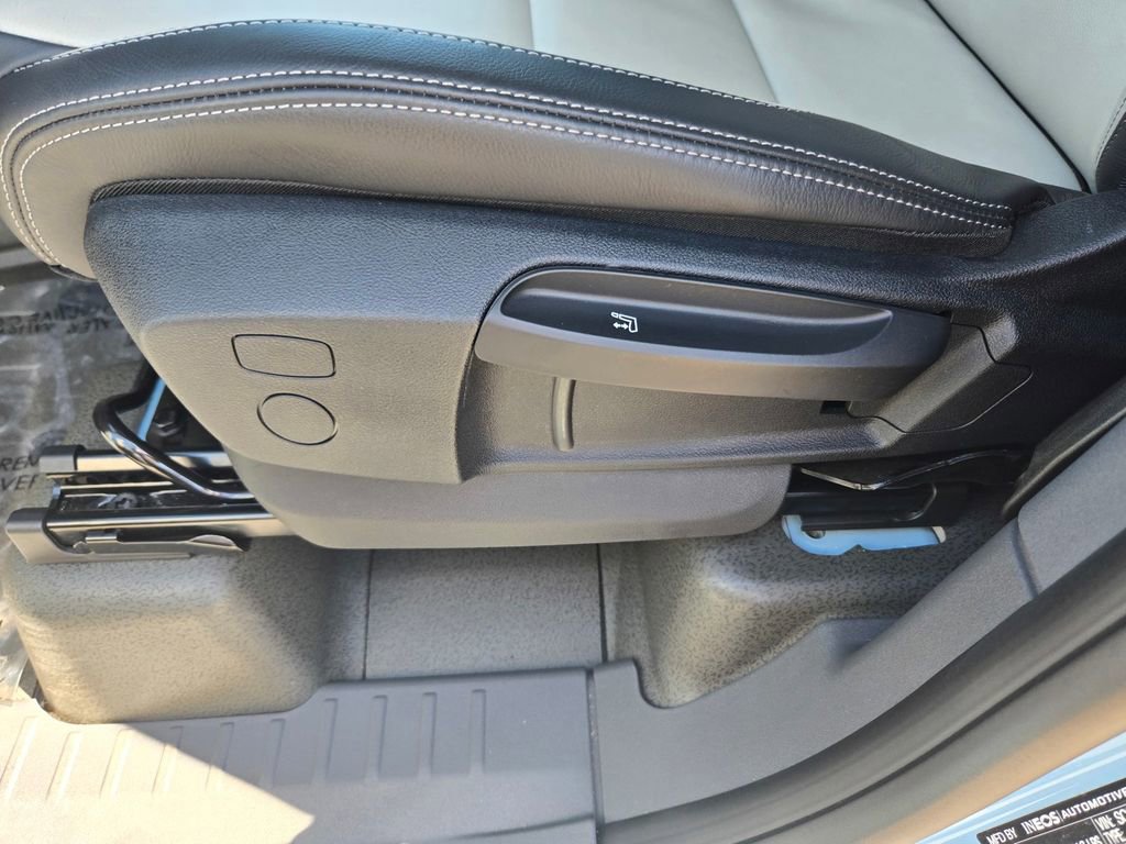 Used 2026 INEOS Grenadier Fieldmaster Edition image 13