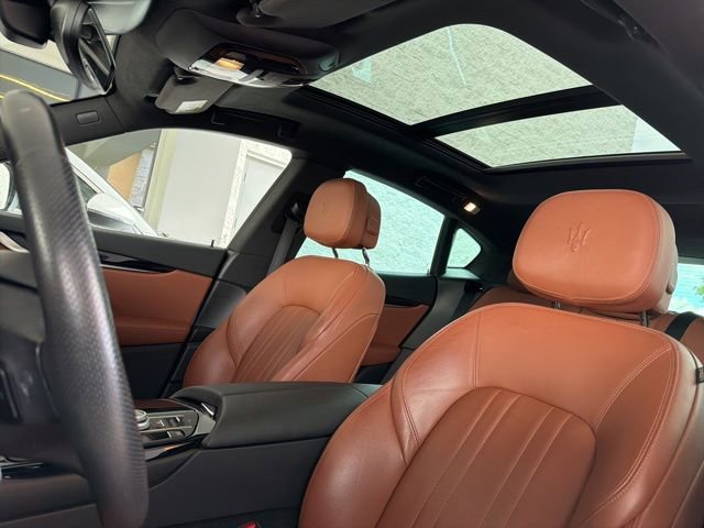 Certified 2023 Maserati Levante GT AWD/4WD image 16