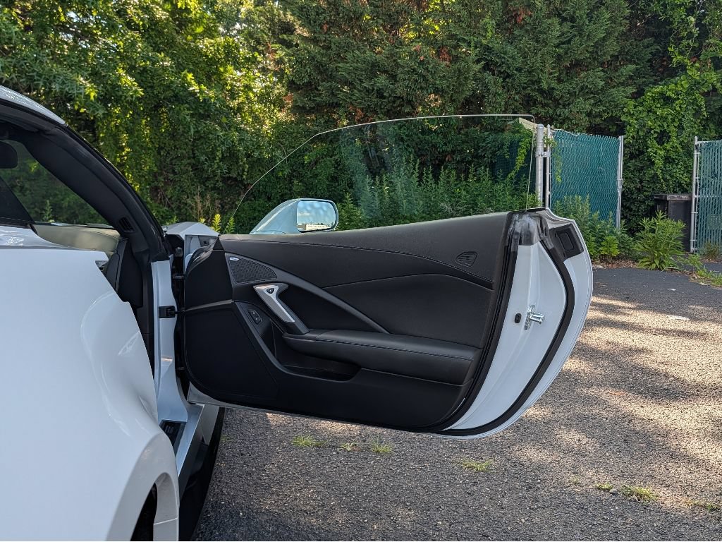 Used 2018 Chevrolet Corvette Grand Sport RWD image 15