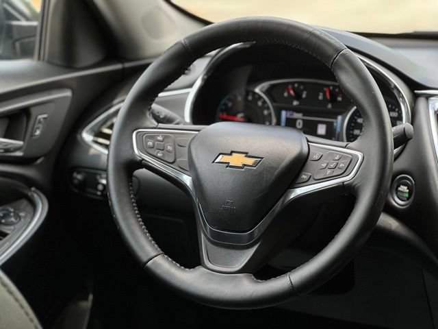 Used 2017 Chevrolet Malibu LT w/ Leather Package FWD image 29
