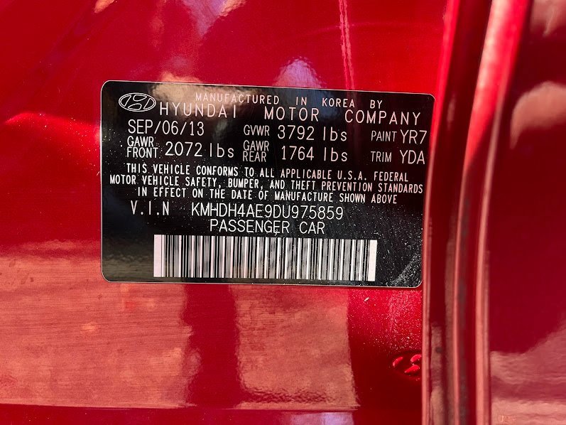 Used 2013 Hyundai Elantra GLS w/ Preferred Pkg image 7