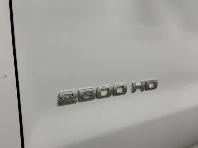 Used 2018 Chevrolet Silverado 2500 W/T AWD/4WD image 29