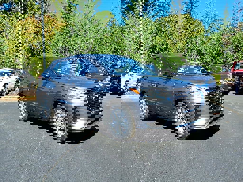 New 2025 Nissan Kicks Play S video 1