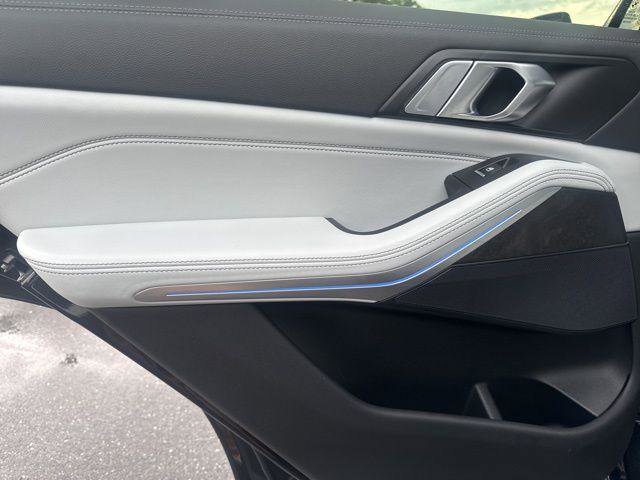 Used 2023 BMW X5 xDrive45e w/ M Sport Package image 39