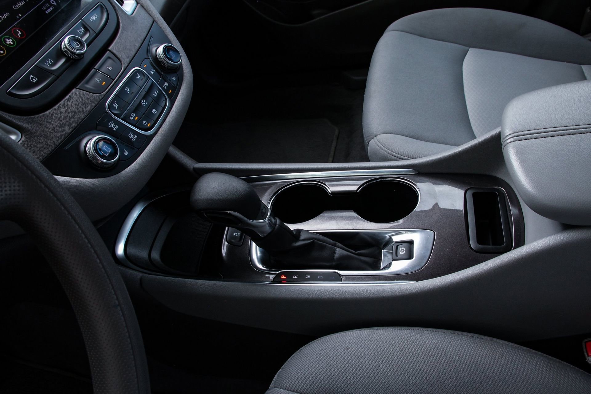 Used 2024 Chevrolet Malibu LT FWD image 25