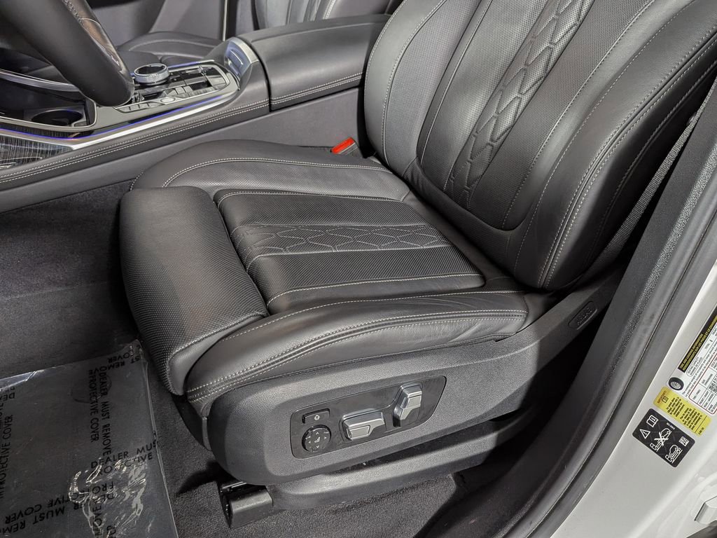 Used 2024 BMW X7 xDrive40i w/ Executive Package image 28