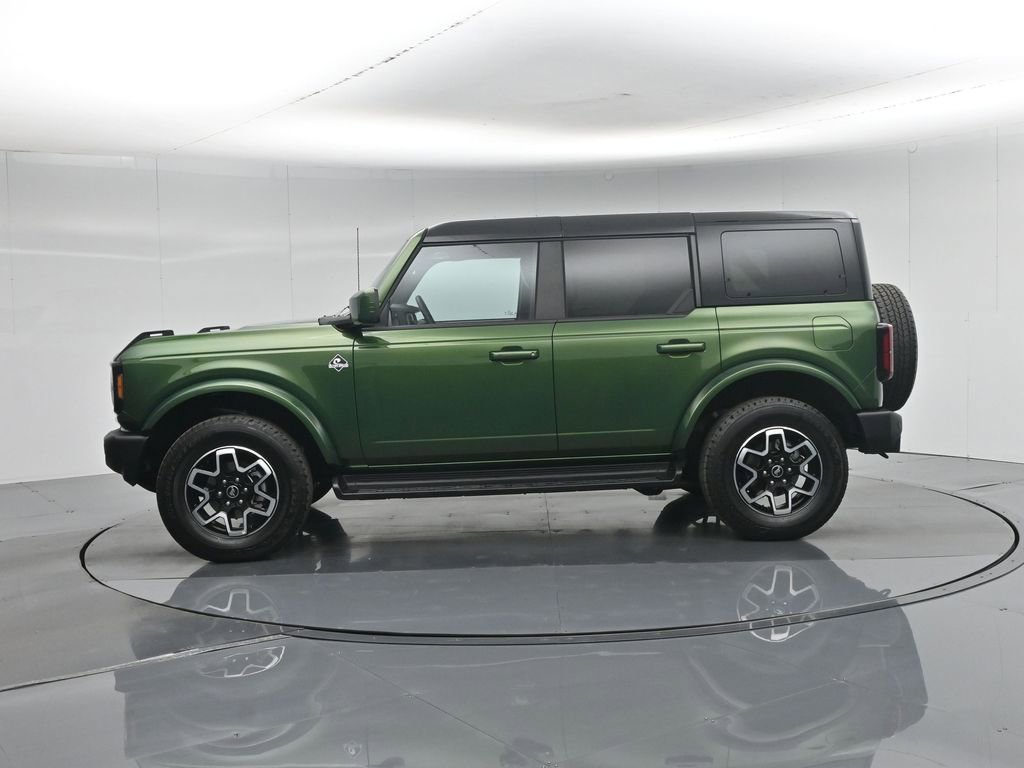 Used 2025 Ford Bronco Outer Banks AWD/4WD image 32