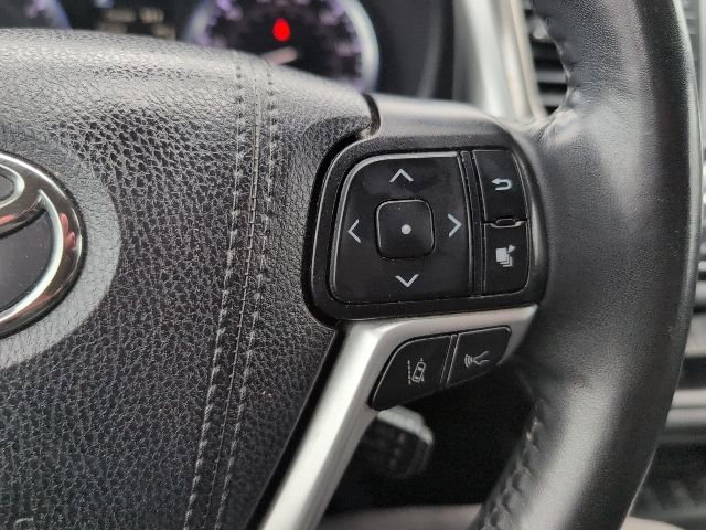 Used 2019 Toyota Highlander SE AWD/4WD image 20