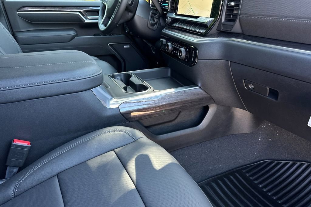 New 2026 Chevrolet Silverado 2500 LTZ w/ LTZ Plus Package AWD/4WD image 15