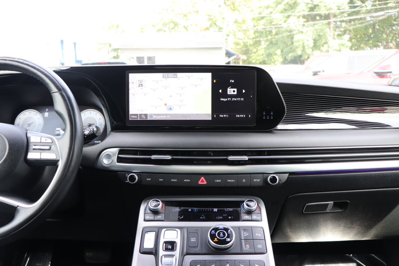 Used 2024 Hyundai Palisade Calligraphy image 21
