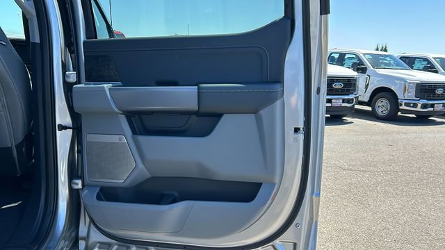 New 2025 Ford F150 Lightning Flash AWD/4WD image 12
