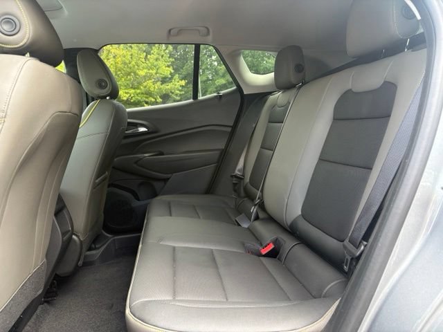 Used 2024 Chevrolet Trax ACTIV w/ Sunroof Package FWD image 27
