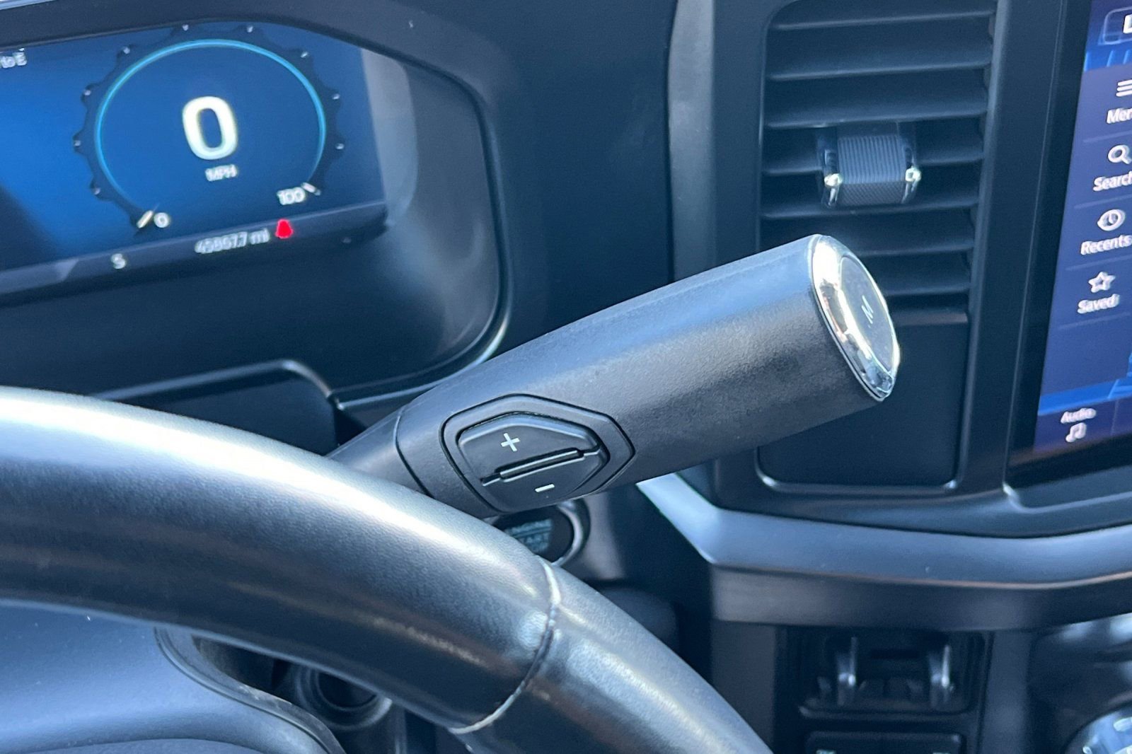 Used 2023 Ford F250 Lariat w/ FX4 Off-Road Package image 26